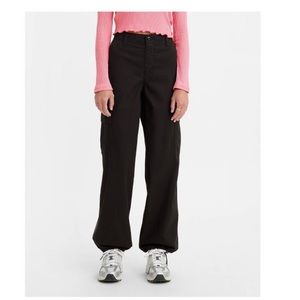 Levi's Mid-Rise 94's Baggy Cargo Twill Pants
Black  NWT